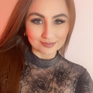 Mia_lourence