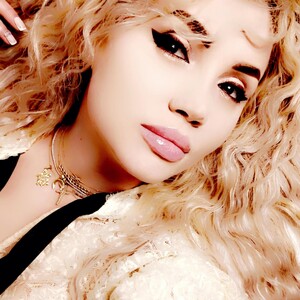 Blond3B