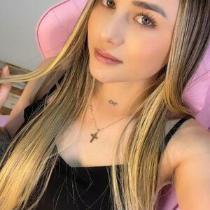 Veronika_wins