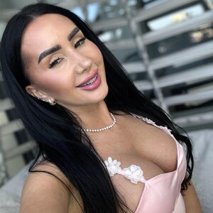 AnnaRhodes