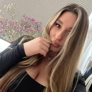 Adriana_b