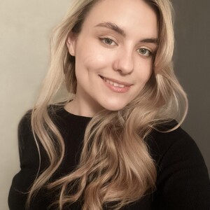 Shy_shy_lily