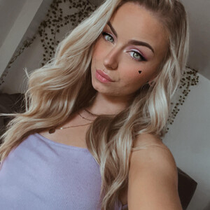 Keyana_Reeves