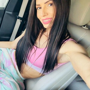 Bellahot77