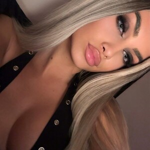 EvelynTaisia