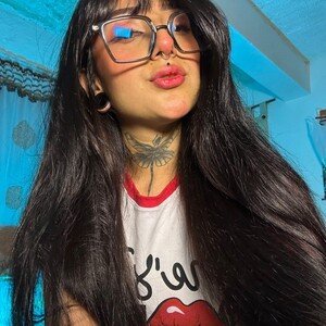 Lolaleah_