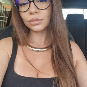 Jullyenn3